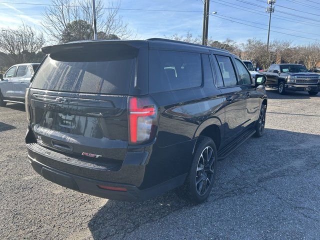 2023 Chevrolet Suburban RST