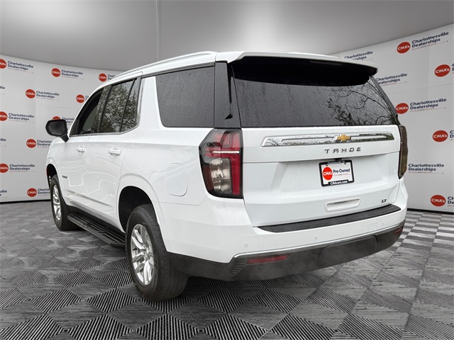 Vehicle image 8 of 19