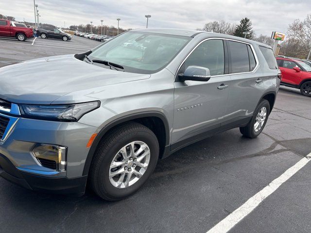 2023 Chevrolet Traverse LS