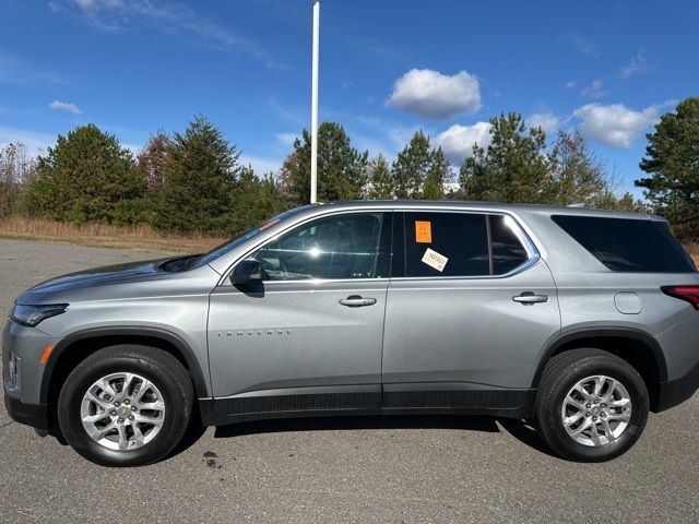 2023 Chevrolet Traverse LS