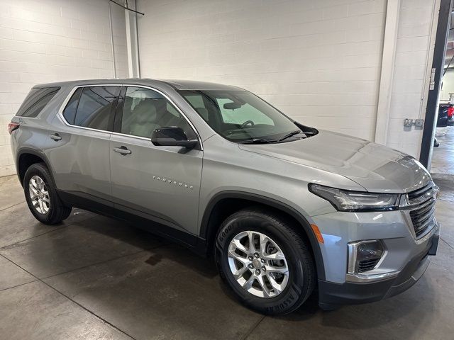 2023 Chevrolet Traverse LS