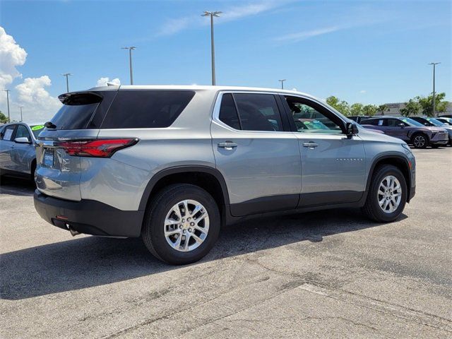 2023 Chevrolet Traverse LS