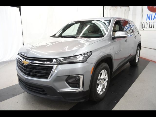 2023 Chevrolet Traverse LS