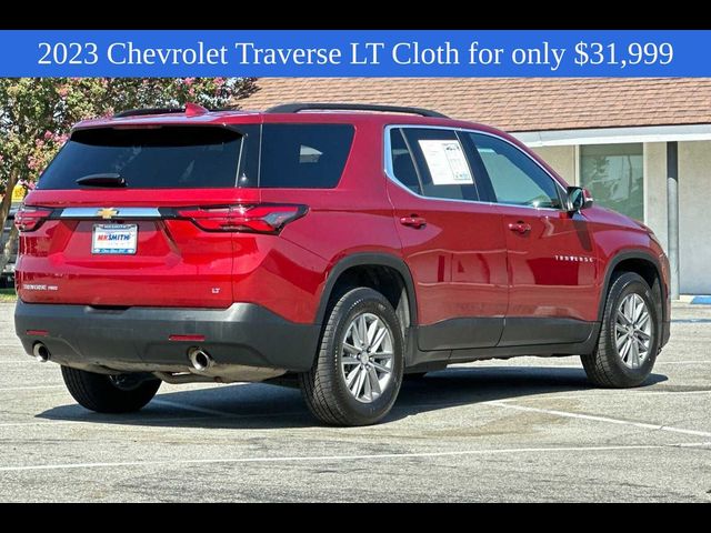 2023 Chevrolet Traverse LT Cloth