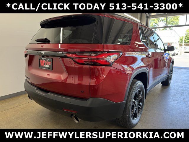 2023 Chevrolet Traverse LT Cloth