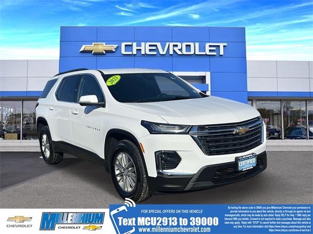 2023 Chevrolet Traverse LT Leather