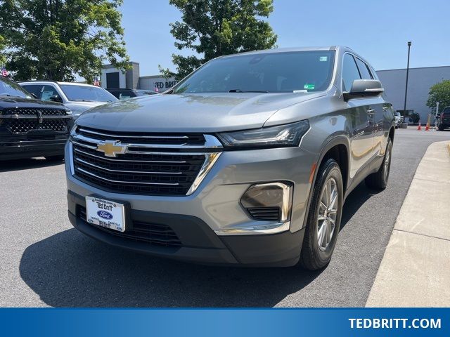 2023 Chevrolet Traverse LT Leather