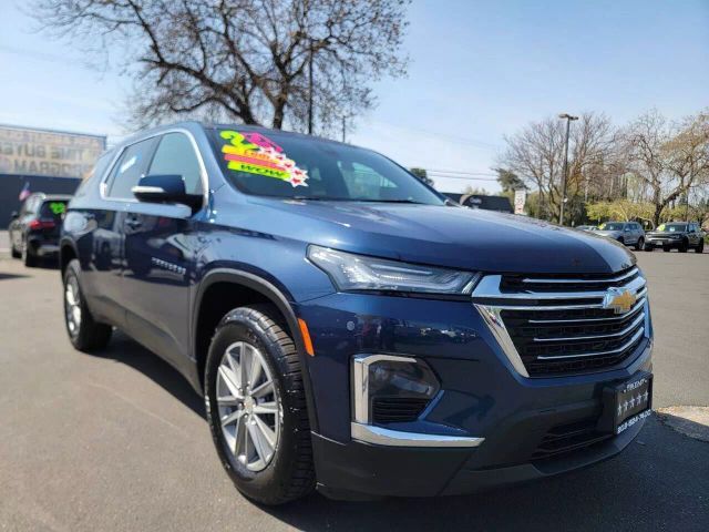 2023 Chevrolet Traverse LT Cloth