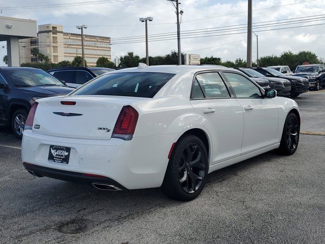 2023 Chrysler 300 300S