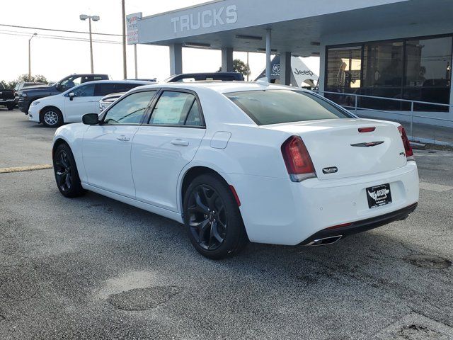 2023 Chrysler 300 300S