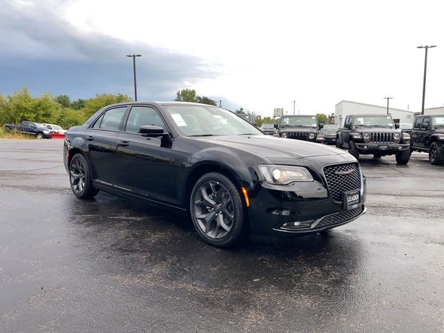 2023 Chrysler 300 300S