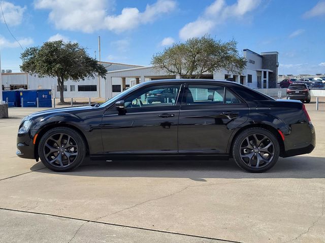 2023 Chrysler 300 300S