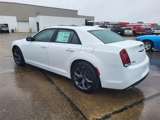 2023 Chrysler 300 300S