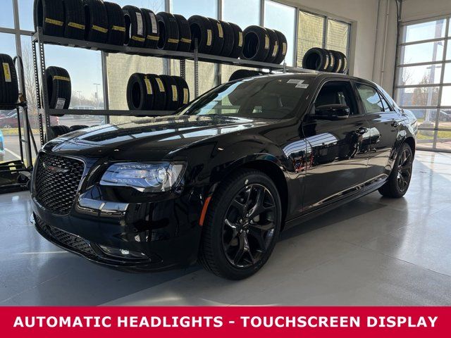 2023 Chrysler 300 300S