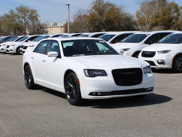 2023 Chrysler 300 300S