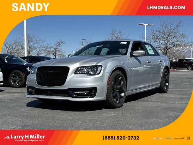 2023 Chrysler 300 300S