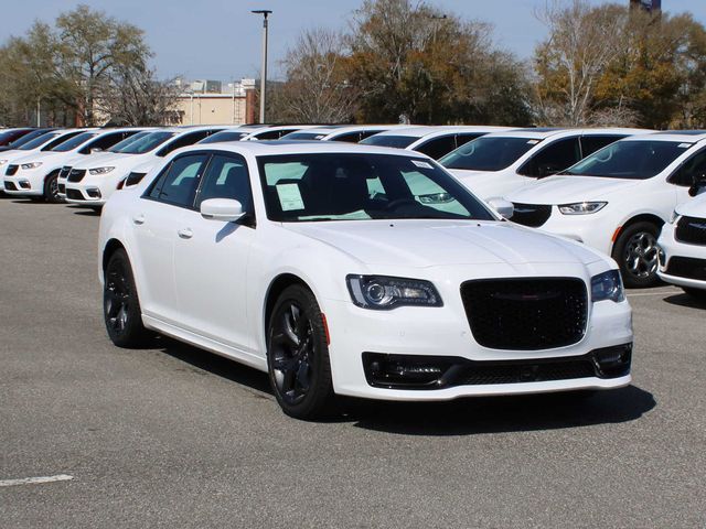 2023 Chrysler 300 300S