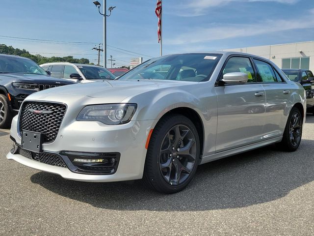 2023 Chrysler 300 300S