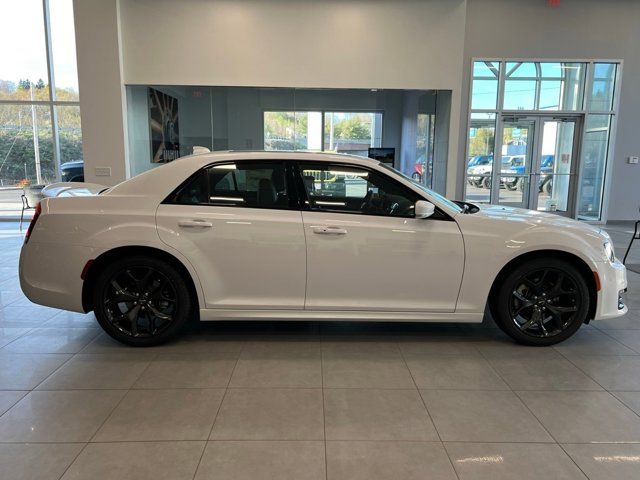 2023 Chrysler 300 300S