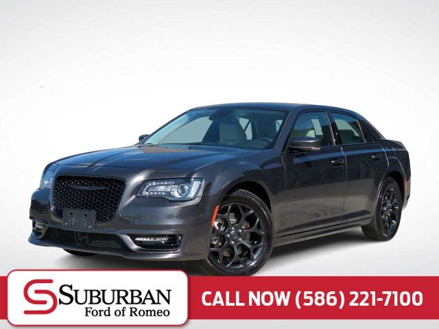 2023 Chrysler 300 300 Touring L