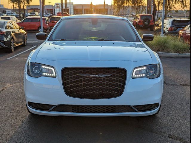 2023 Chrysler 300 Touring