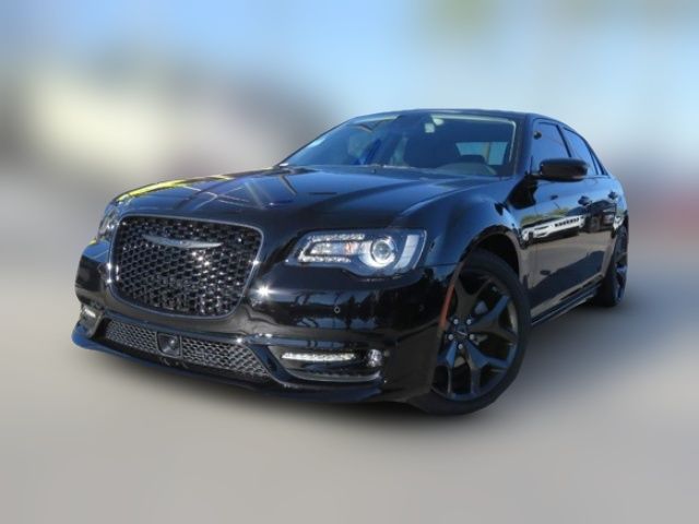 2023 Chrysler 300 Touring L