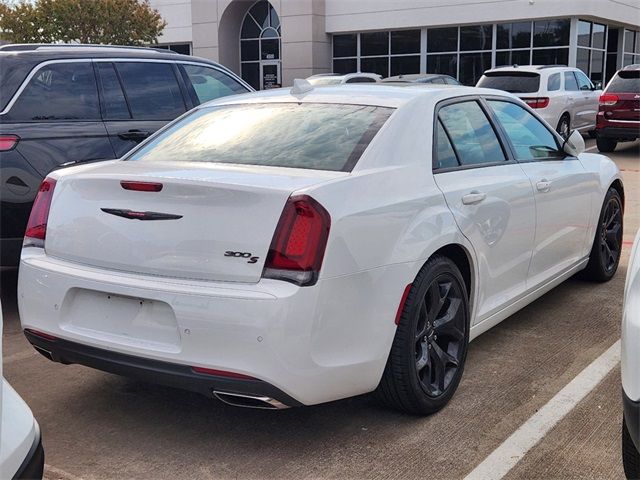 2023 Chrysler 300 300S