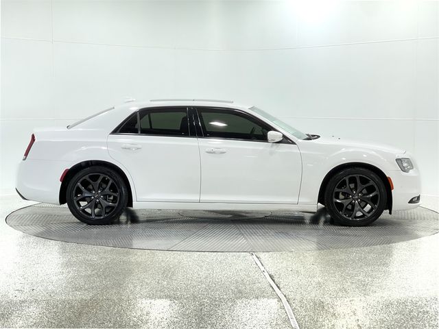 2023 Chrysler 300 300S