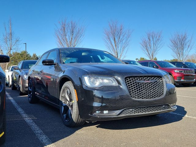 2023 Chrysler 300 300S