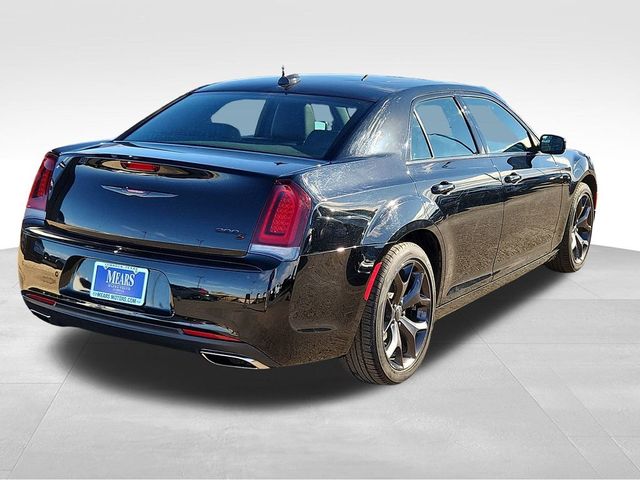 2023 Chrysler 300 300S