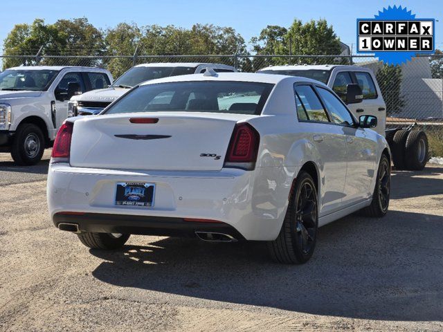 2023 Chrysler 300 300S