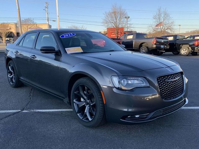 2023 Chrysler 300 300S