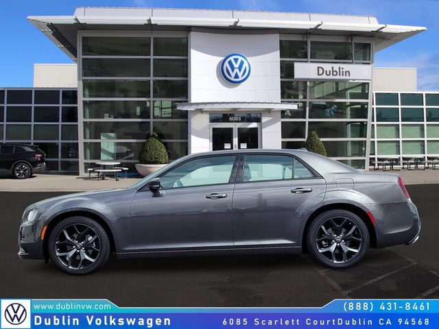 2023 Chrysler 300 300S