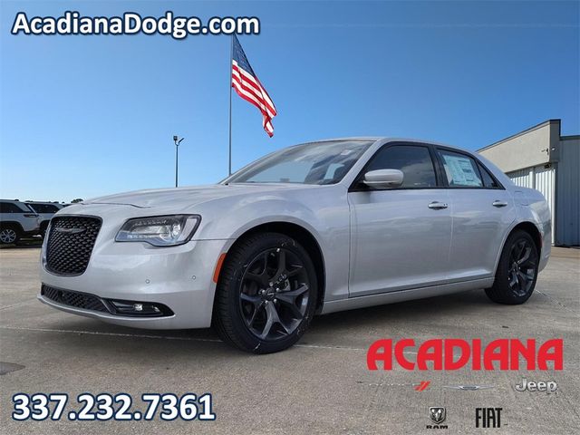 2023 Chrysler 300 300S