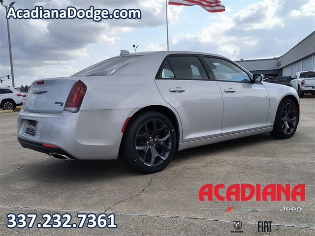 2023 Chrysler 300 300S