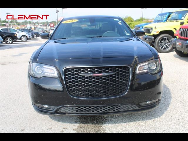 2023 Chrysler 300 300S