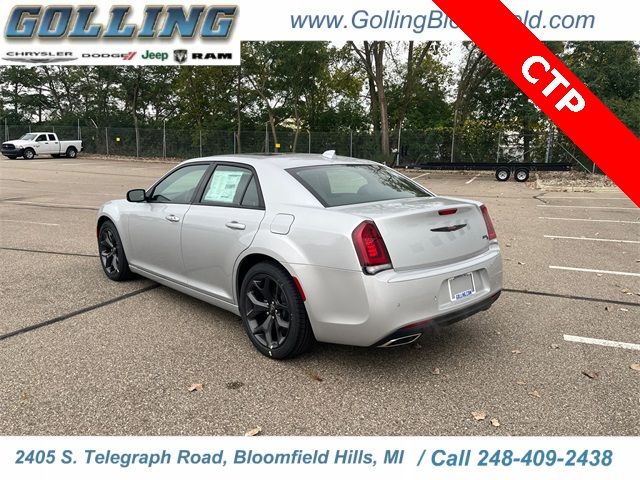 2023 Chrysler 300 300S