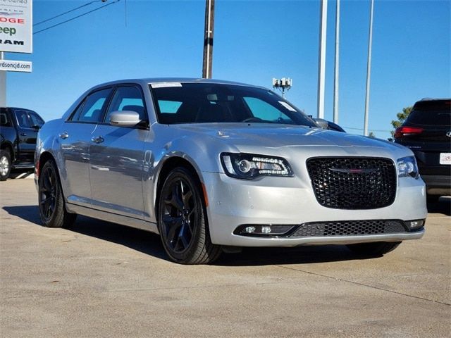 2023 Chrysler 300 300S