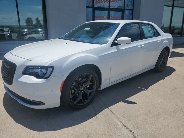 2023 Chrysler 300 300S