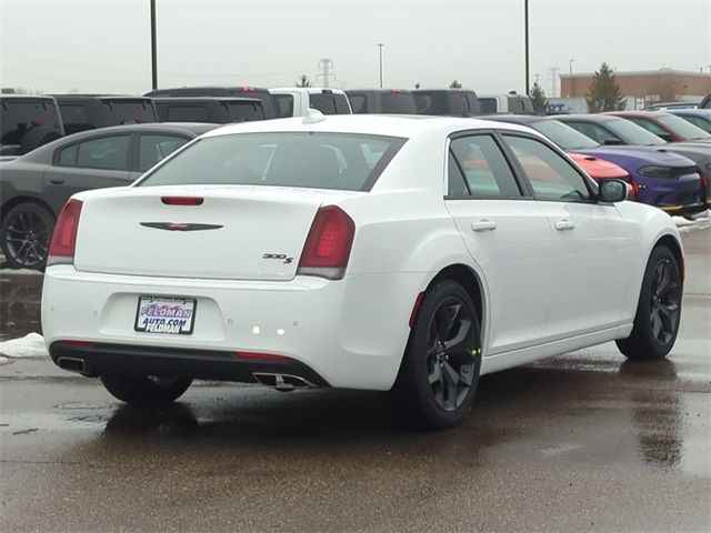 2023 Chrysler 300 300S