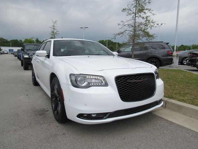 2023 Chrysler 300 300S