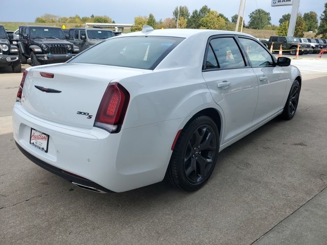 2023 Chrysler 300 300S