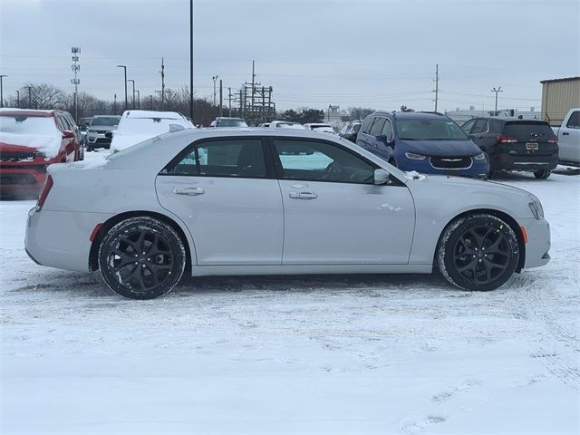 2023 Chrysler 300 300S