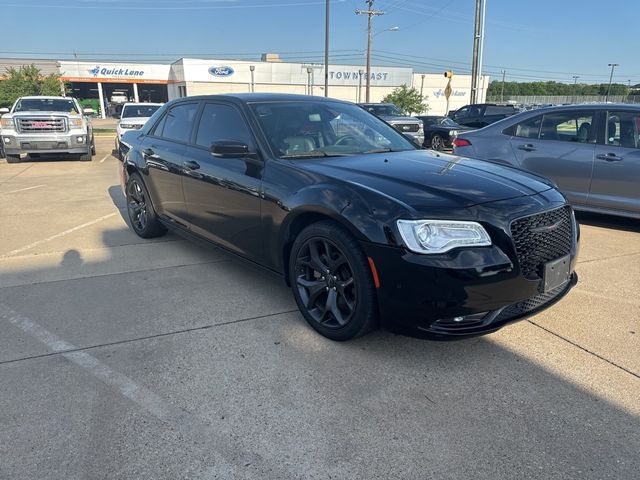 2023 Chrysler 300 300S