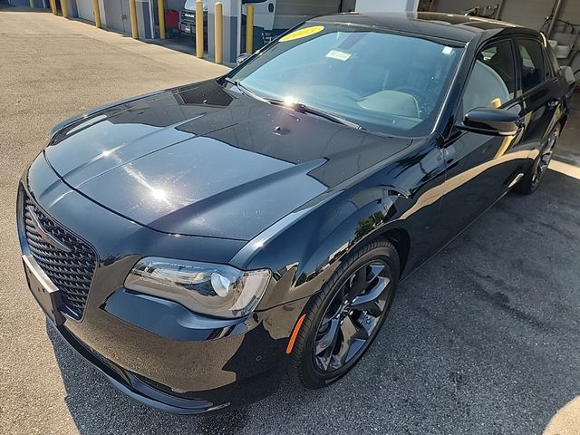 2023 Chrysler 300 300S