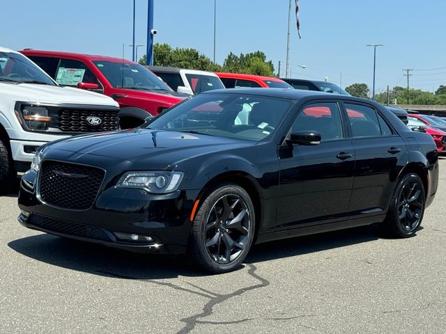 2023 Chrysler 300 300S