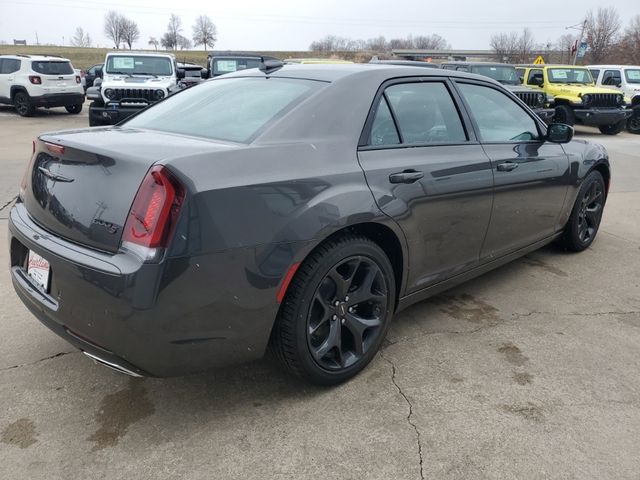 2023 Chrysler 300 300S