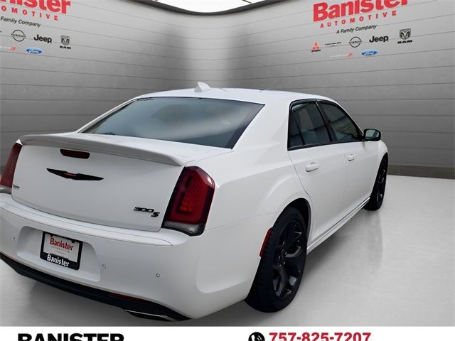 2023 Chrysler 300 300S