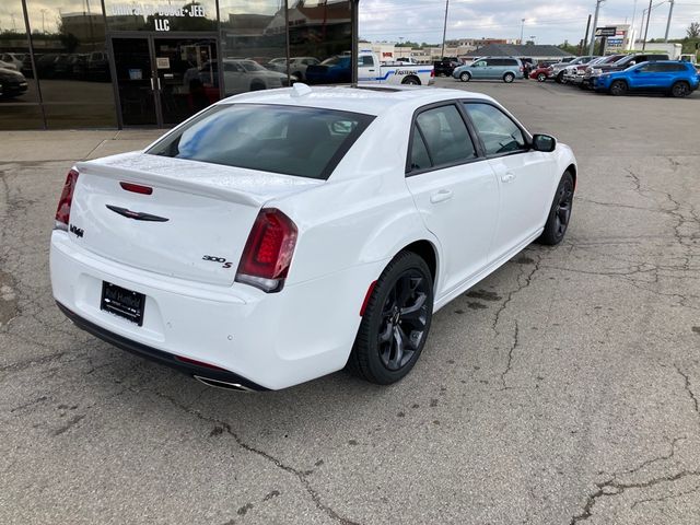 2023 Chrysler 300 300S