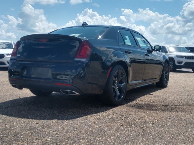 2023 Chrysler 300 300S